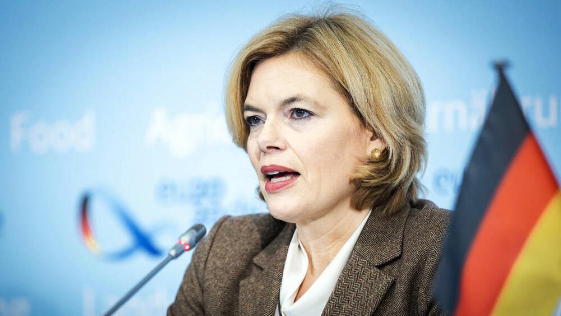 imago images / photothek Julia Kloeckner, Bundesministerin fuer Ernaehrung und Landwirtschaft, aufgenommen im Rahmen einer virtuellen Sitzung des EU-Agrarrats in Berlin, 16.11.2020.