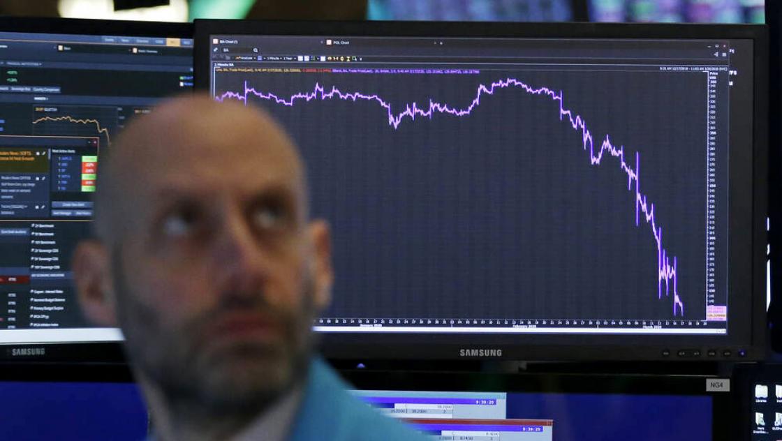 Händler auf dem Parkett der New York Stock Exchange bei der Eröffnungsglocke an der Wall Street in New York City am 17. März 2020 (imago images / UPI Photo) Händler auf dem Parkett der New York Stock Exchange bei der Eröffnungsglocke an der Wall Street in New York City am 17. März 2020 (imago images / UPI Photo)