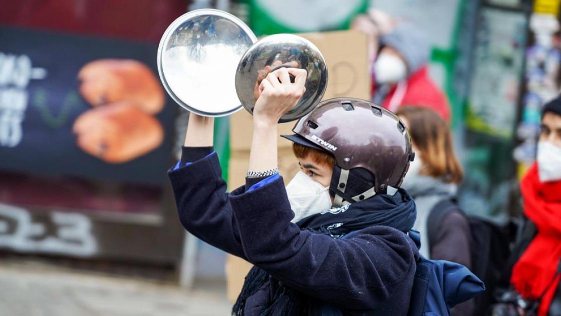 Protest gegen das Urteil des Bundesverfassungsgericht Karlsruhe in Berlin, wonach der Berliner Mietendeckel verfassungswidrig ist, 15. April 2021 (IMAGO / Stefan Zeitz)