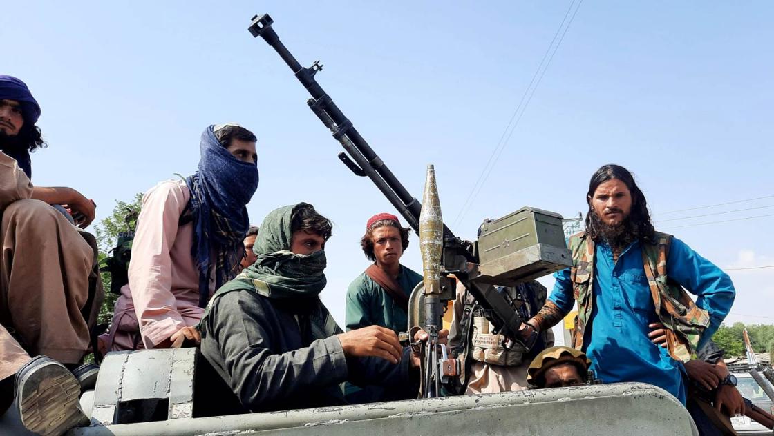 Kämpfer der Taliban in Mehtarlam, der Hauptstadt der Provinz Laghman im Osten Afghanistans, 15. August 2021 (IMAGO / Xinhua) Kämpfer der Taliban in Mehtarlam, der Hauptstadt der Provinz Laghman im Osten Afghanistans, 15. August 2021 (IMAGO / Xinhua)