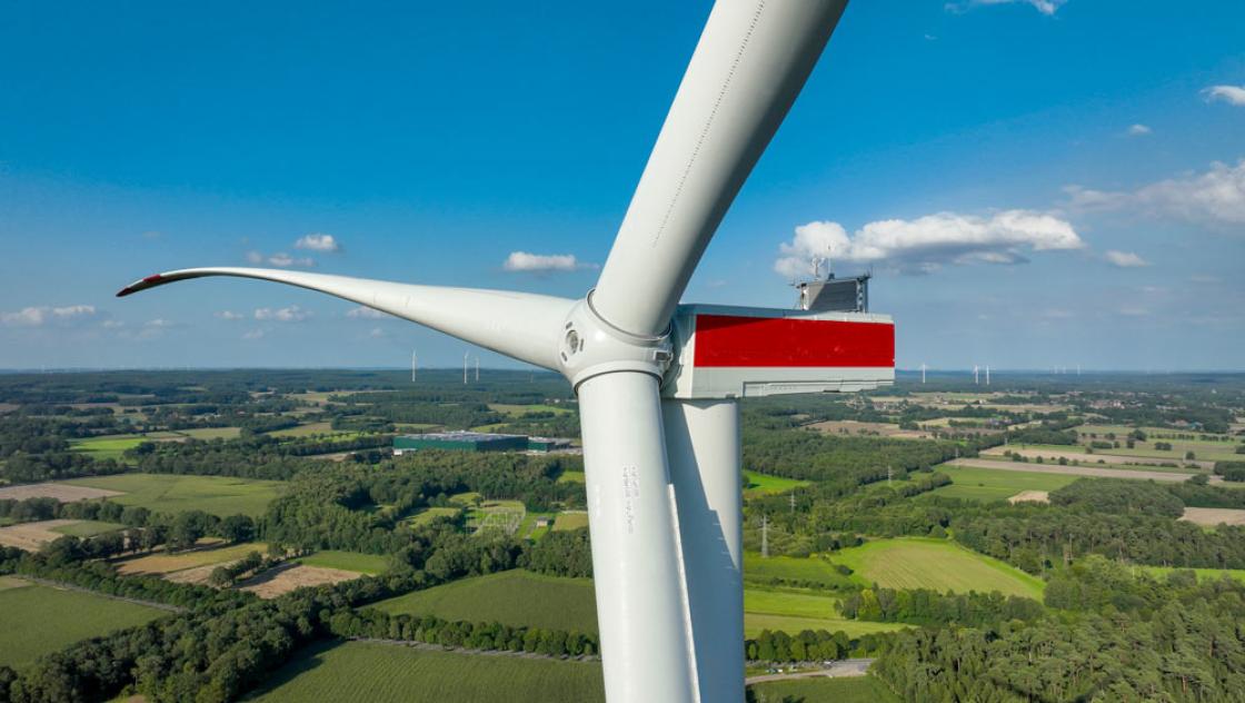 Windpark Große Heide in Nordrhein-Westfalen, 21.8.2023 (IMAGO / Rupert Oberhäuser) Windpark Große Heide in Nordrhein-Westfalen, 21.8.2023 (IMAGO / Rupert Oberhäuser)