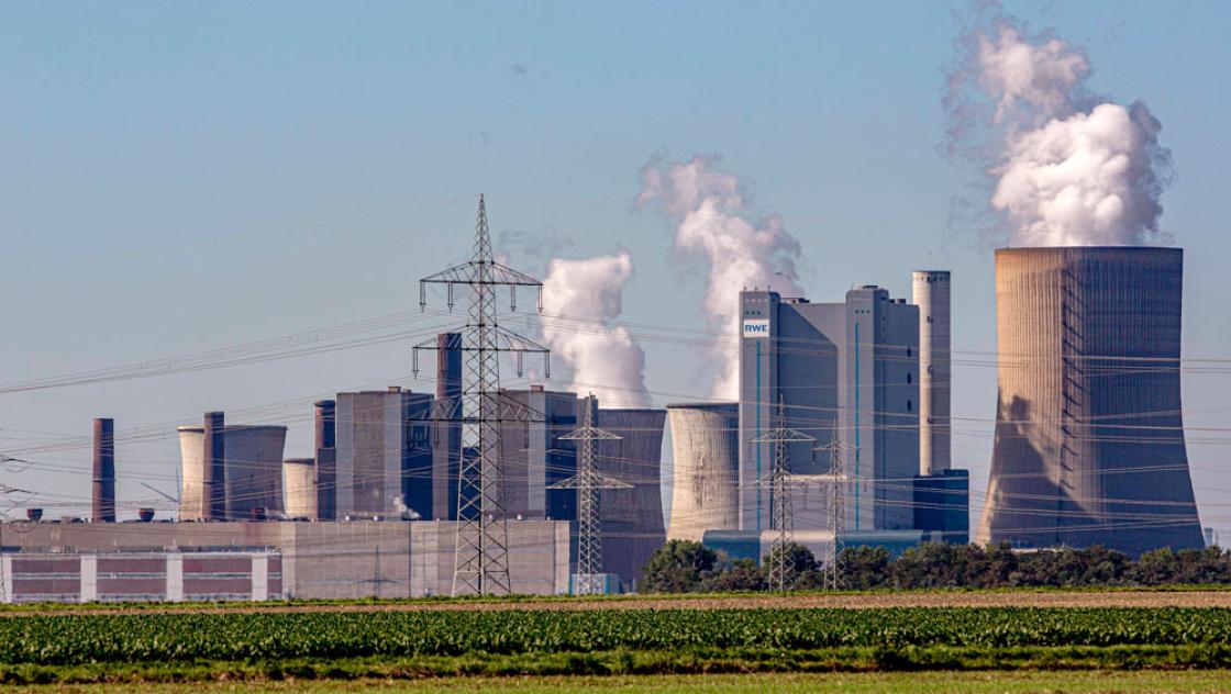Braunkohlekraftwerk Niederaußem, 6.9.2023 (IMAGO / Manngold)
