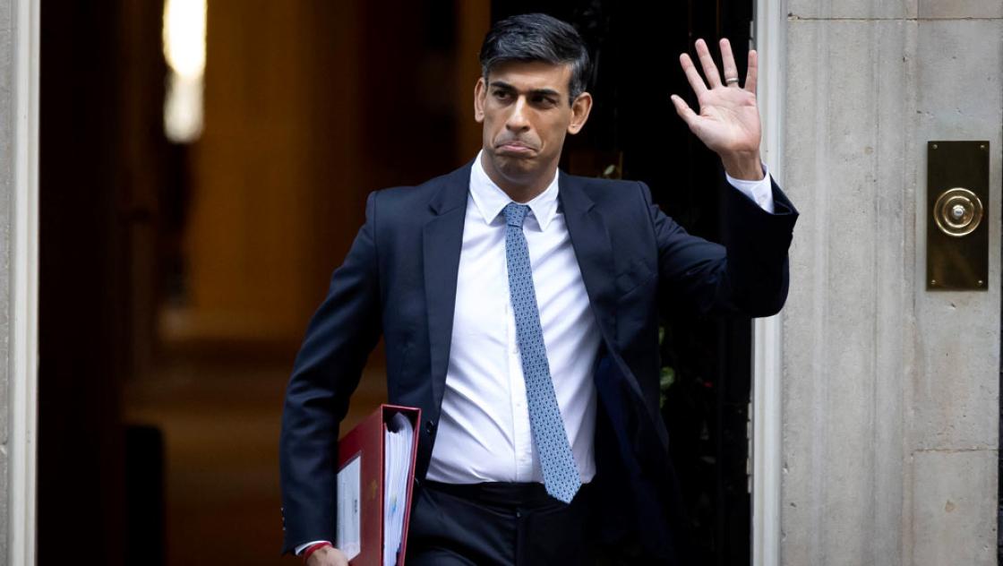 Der britische Premierminister vor der 10 Downing Street in London, 6.12.2023 (IMAGO / ZUMA Wire / Tejas Sandhu)