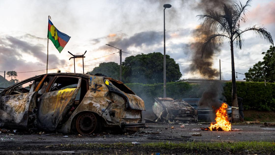 Neukaledonien im Ausnahmezustand: Straßenblockade in Nouméa, 26.5.2024 ( Gill Chabaud / ABACAPRESSS / IMAGO)