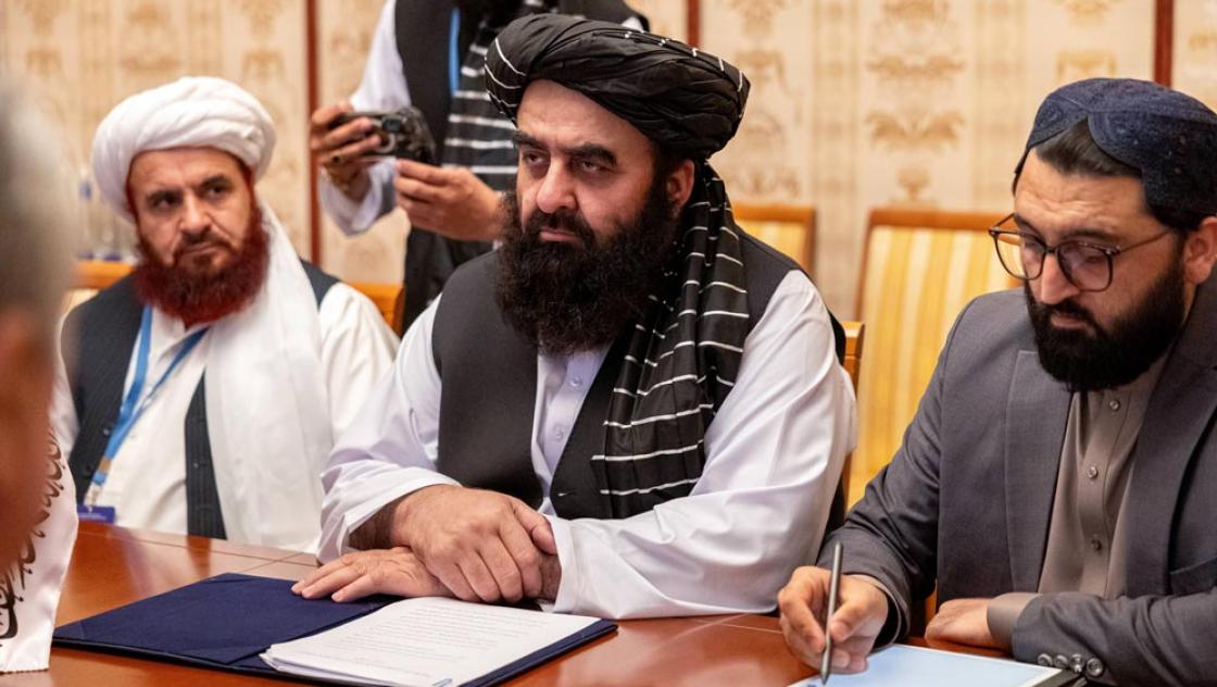 Afghanistans Außenminister Amir Khan Muttaqi bei Moskau-Format-Konsultationen, 7.10.2025 (IMAGO / SNA)