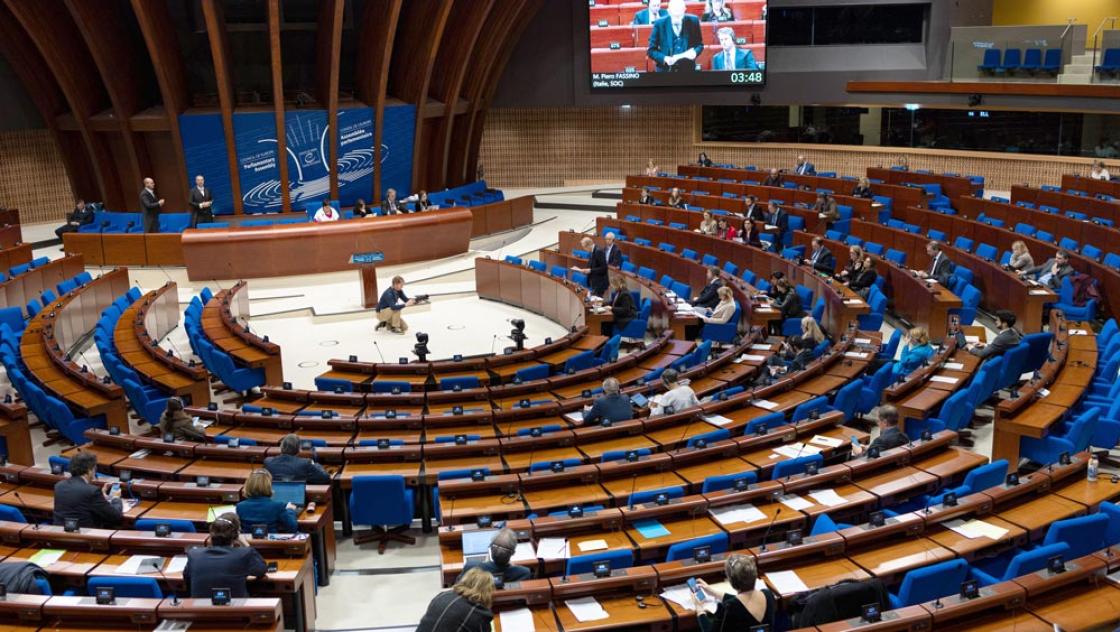 Die Plattform der Demokratischen Kräfte Russlands hat in Straßburg ihre Arbeit aufgenommen, 29.1.2026 (IMAGO / SOPA Images)