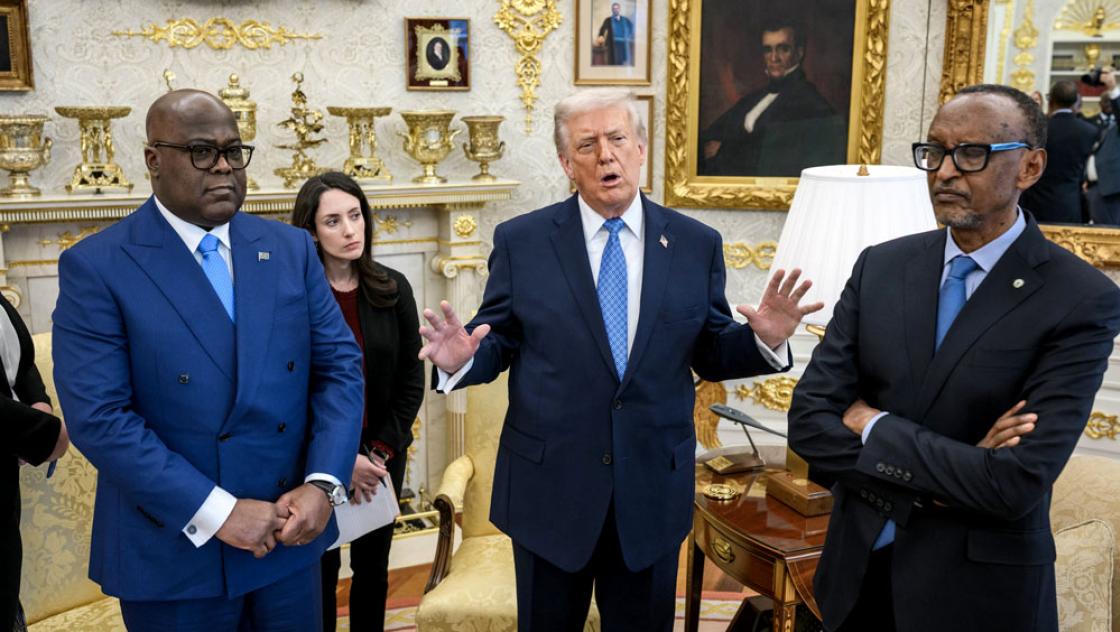Donald Trump trifft sich mit Felix Tshisekedi (Präsident der Demokratischen Republik Kongo) und Paul Kagame (Präsident Ruandas), 4.12.2025 (IMAGO / Daniel Torok / Avalon)