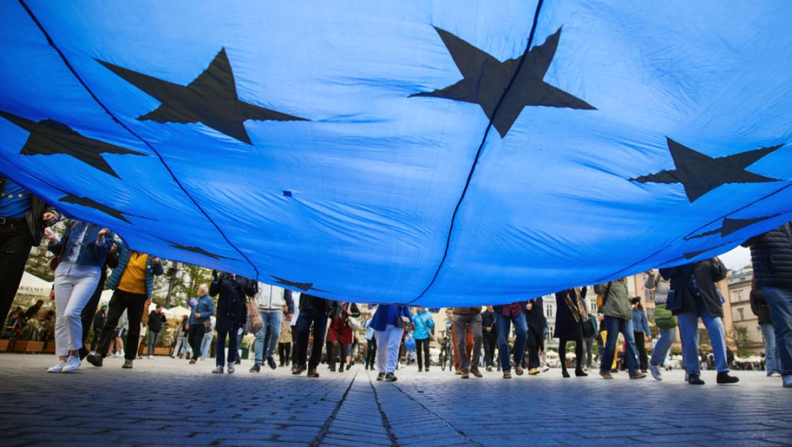 Eine Demo in Polen am Europatag, 9.5.2026 (IMAGO / ZUMA Press Wire)
