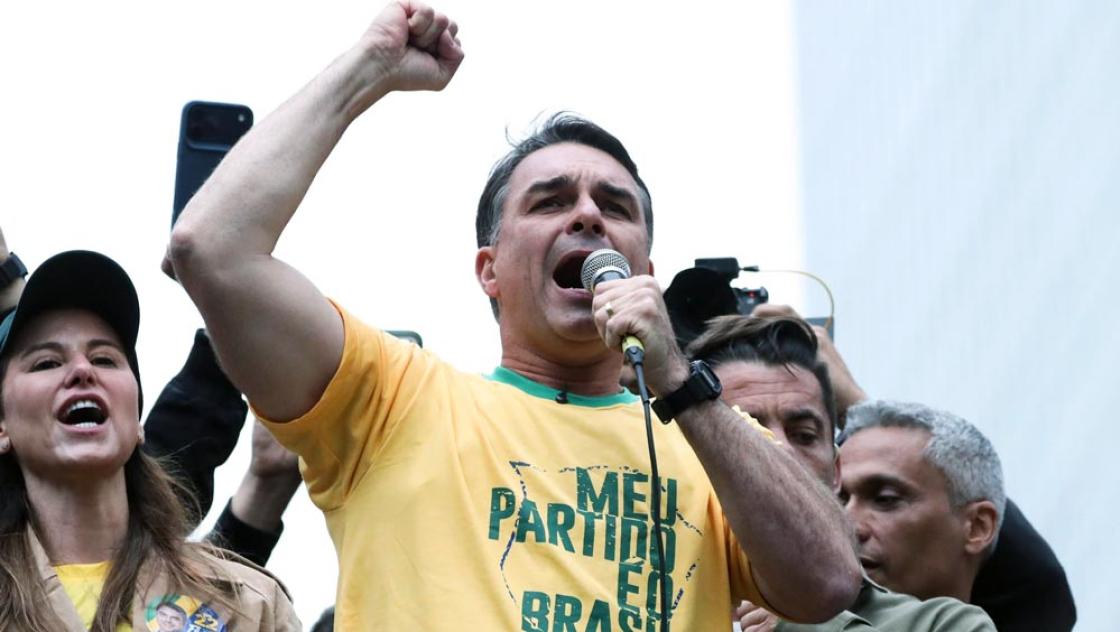 Präsidentschaftskandidat Flávio Bolsonaro bei einer Wahlkampf-Veranstaltung in São Paulo, 7.9.2026 (IMAGO / Brazil Photo Press)