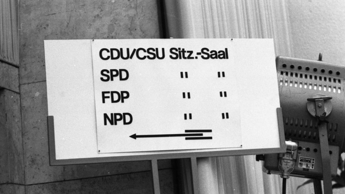 Die Bundesversammlung wählte am 5.3.1969 in Berlin im dritten Wahlgang den neuen Bundespräsidenten Gustav Heinemann (SPD) (IMAGO / Klaus Rose)