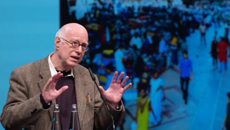 Richard Sennett bei der Democracy Lecture der »Blätter«