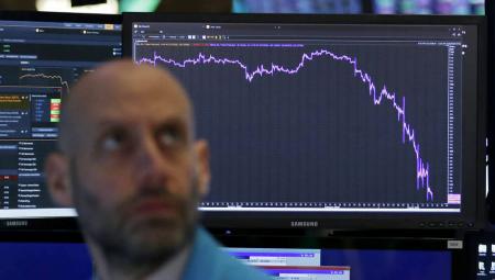 Händler auf dem Parkett der New York Stock Exchange bei der Eröffnungsglocke an der Wall Street in New York City am 17. März 2020 (imago images / UPI Photo)