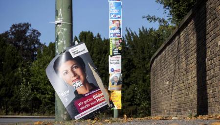 Wahlplakate zur Landtagswahl in Brandenburg, 9.9.2024 (IMAGO / imagebroker / Arnulf Hettrich)
