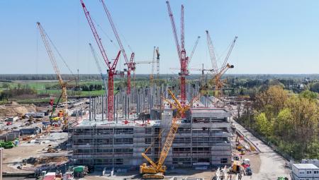 In Lübbenau entsteht ein Mega-Rechenzentrum, dessen Kühlung beträchtliche Wassermengen benötigen wird, 21.4.3036 (IMAGO / Jochen Eckel)