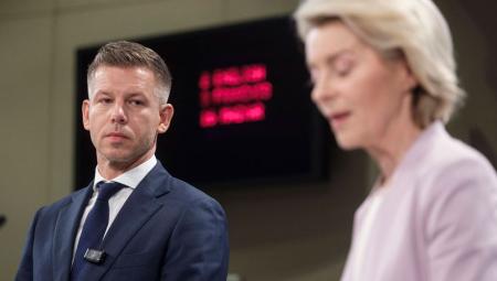 Peter Magyar, ungarischer Ministerpräsident, und Ursula von der Leyen, Präsidentin der Europäischen Kommission in Brüssel, 29.5.2026 (IMAGO / ABACAPRESS)