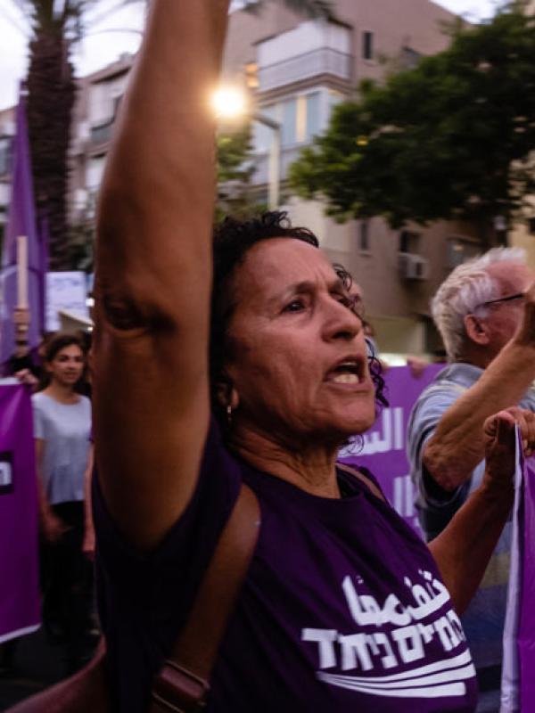 Mitglieder der Initative Standing Together in Tel Aviv, 22.5.2021 (IMAGO / Pond5 Images)