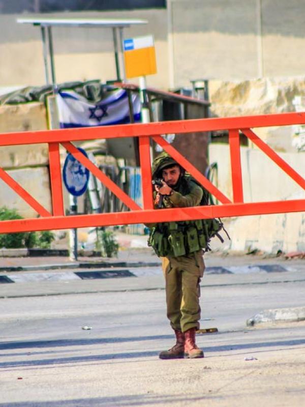 Ein israelischer Soldat in Nablus, 2.11.2023 (IMAGO / SOPA Images / Nasser Ishtayeh)