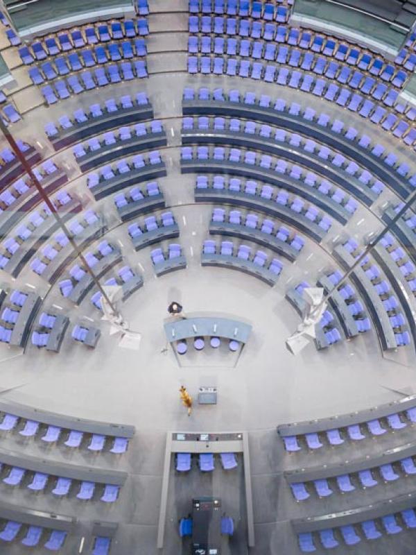 Blick in das Plenum des Deutschen Bundestages, 25.3.2025 (IMAGO / photothek / Thomas Trutschel)