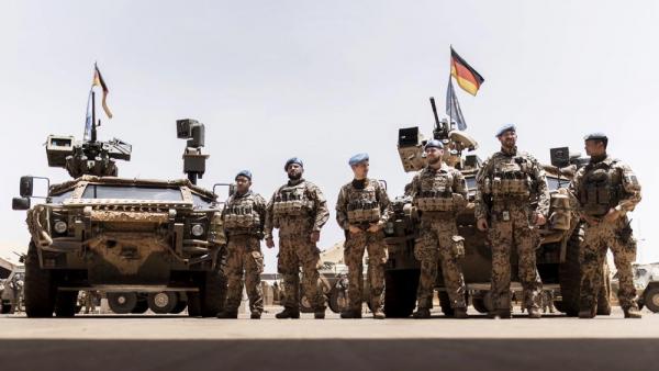 Soldaten der Bundeswehr im Camp Castor in Gao, 12.04.2022 (IMAGO/photothek)