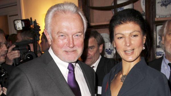 Wolfgang Kubicki und Sahra Wagenknecht beim Blankeneser Neujahrsempfang, Hamburg, 10.1.2013 (IMAGO / Future Image)