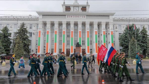 Militärparade am »Tag des Sieges« in Tiraspol, 9.5.2025 (IMAGO / SNA)