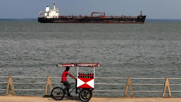 Rohöltanker laden nach dem Abkommen mit den USA Öl am Terminal von Bajo Grande in Maracaibo, 1.9.2026 (IMAGO / Anadolu Agency)